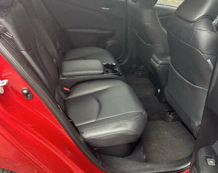 Красный Тойота Приус, объемом двигателя 1.8 л и пробегом 241 тыс. км за 16800 $, фото 8 на Automoto.ua