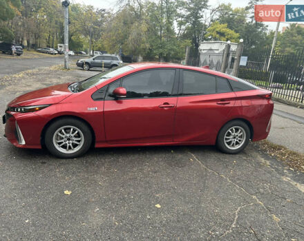 Красный Тойота Приус, объемом двигателя 1.8 л и пробегом 241 тыс. км за 16800 $, фото 3 на Automoto.ua