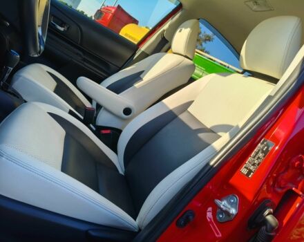 Красный Тойота Приус, объемом двигателя 1.5 л и пробегом 66 тыс. км за 14800 $, фото 13 на Automoto.ua