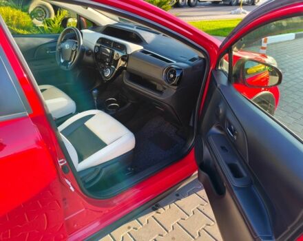 Красный Тойота Приус, объемом двигателя 1.5 л и пробегом 66 тыс. км за 14800 $, фото 12 на Automoto.ua