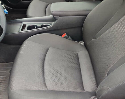 Красный Тойота Приус, объемом двигателя 1.8 л и пробегом 147 тыс. км за 19200 $, фото 16 на Automoto.ua