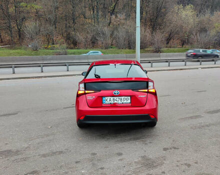 Красный Тойота Приус, объемом двигателя 1.8 л и пробегом 147 тыс. км за 19200 $, фото 5 на Automoto.ua