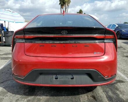 Красный Тойота Приус, объемом двигателя 2 л и пробегом 9 тыс. км за 7900 $, фото 4 на Automoto.ua