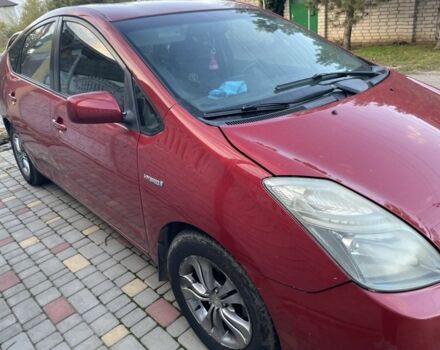 Красный Тойота Приус, объемом двигателя 1.5 л и пробегом 300 тыс. км за 2700 $, фото 3 на Automoto.ua