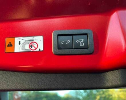 Красный Тойота Приус, объемом двигателя 2 л и пробегом 10 тыс. км за 12000 $, фото 18 на Automoto.ua