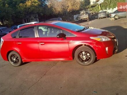 Тойота Приус 2012 в Одессе на Automoto.ua Красный Тойота Приус, объемом двигателя 1.8 л и пробегом 200 тыс. км за 10500 $, фото 1 на Automoto.ua