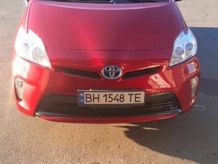 Тойота Приус 2012 в Одессе на Automoto.ua Красный Тойота Приус, объемом двигателя 1.8 л и пробегом 200 тыс. км за 10500 $, фото 1 на Automoto.ua