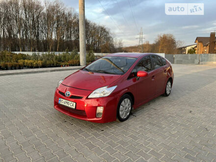 Тойота Приус 2014 в Тернополе на Automoto.ua Красный Тойота Приус, объемом двигателя 1.8 л и пробегом 240 тыс. км за 8750 $, фото 1 на Automoto.ua