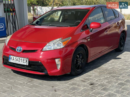 Тойота Приус 2015 в Николаеве на Automoto.ua Красный Тойота Приус, объемом двигателя 1.8 л и пробегом 190 тыс. км за 11500 $, фото 1 на Automoto.ua