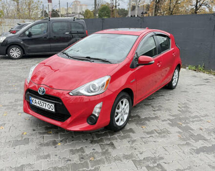Тойота Приус 2015 в Киеве на Automoto.ua Красный Тойота Приус, объемом двигателя 1.5 л и пробегом 95 тыс. км за 11800 $, фото 1 на Automoto.ua