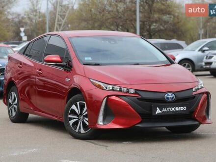 Тойота Приус 2016 в Киеве на Automoto.ua Красный Тойота Приус, объемом двигателя 1.8 л и пробегом 125 тыс. км за 16900 $, фото 1 на Automoto.ua