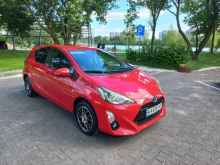 Червоний Тойота Пріус, об'ємом двигуна 1.5 л та пробігом 82 тис. км за 11900 $, фото 1 на Automoto.ua