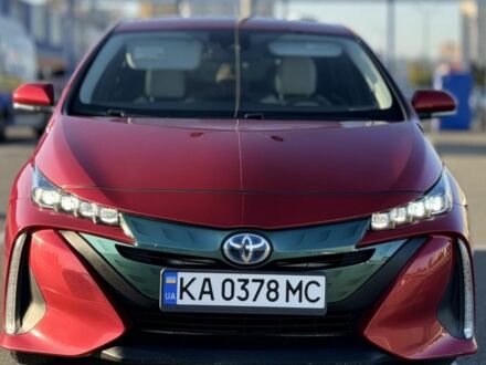 Тойота Приус 2017 в Миколаїв на Automoto.ua Красный Тойота Приус, объемом двигателя 1.8 л и пробегом 126 тыс. км за 19000 $, фото 1 на Automoto.ua