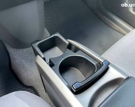 Тойота Приус, объемом двигателя 0 л и пробегом 300 тыс. км за 5999 $, фото 26 на Automoto.ua