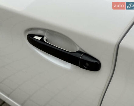 Тойота Приус, объемом двигателя 1.8 л и пробегом 220 тыс. км за 9950 $, фото 11 на Automoto.ua