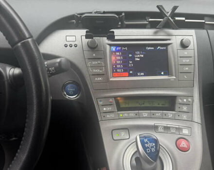 Тойота Приус, объемом двигателя 1.8 л и пробегом 200 тыс. км за 11500 $, фото 5 на Automoto.ua