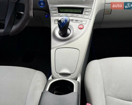 Тойота Приус, объемом двигателя 1.8 л и пробегом 220 тыс. км за 9950 $, фото 20 на Automoto.ua