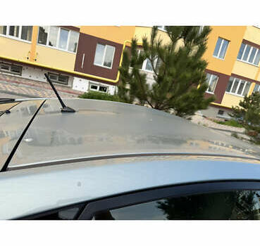 Тойота Приус, объемом двигателя 1.8 л и пробегом 200 тыс. км за 11500 $, фото 3 на Automoto.ua