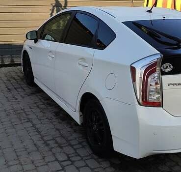 Тойота Пріус, об'ємом двигуна 1.8 л та пробігом 250 тис. км за 9500 $, фото 5 на Automoto.ua