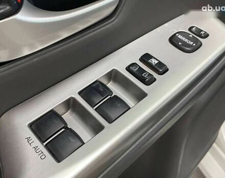 Тойота Приус, объемом двигателя 0 л и пробегом 217 тыс. км за 10990 $, фото 17 на Automoto.ua