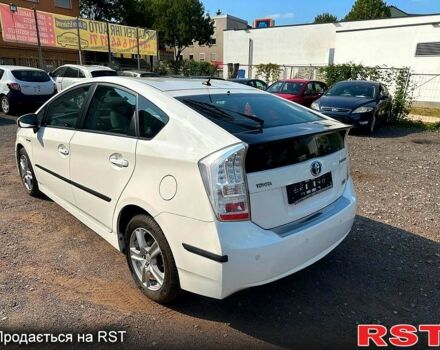 Тойота Приус, объемом двигателя 1.8 л и пробегом 103 тыс. км за 8500 $, фото 2 на Automoto.ua