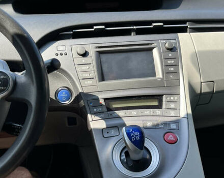 Тойота Приус, объемом двигателя 1.8 л и пробегом 285 тыс. км за 10100 $, фото 13 на Automoto.ua