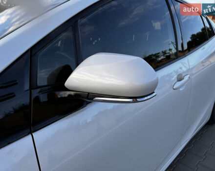 Тойота Приус, объемом двигателя 1.8 л и пробегом 90 тыс. км за 21500 $, фото 10 на Automoto.ua