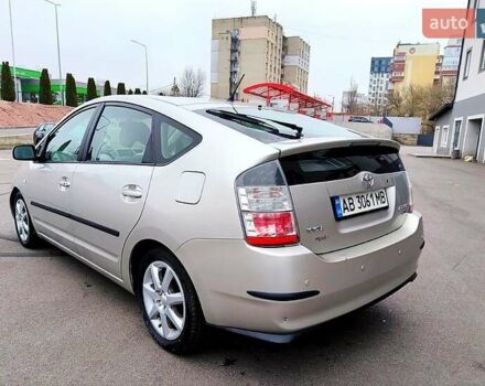 Серый Тойота Приус, объемом двигателя 1.5 л и пробегом 163 тыс. км за 7900 $, фото 2 на Automoto.ua