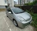 Серый Тойота Приус, объемом двигателя 1.5 л и пробегом 164 тыс. км за 7700 $, фото 1 на Automoto.ua