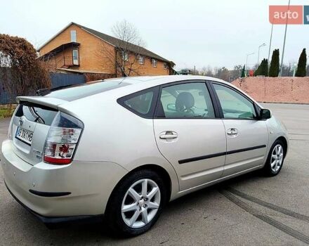 Серый Тойота Приус, объемом двигателя 1.5 л и пробегом 163 тыс. км за 7900 $, фото 6 на Automoto.ua