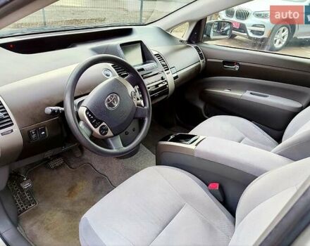 Серый Тойота Приус, объемом двигателя 1.5 л и пробегом 163 тыс. км за 7900 $, фото 9 на Automoto.ua