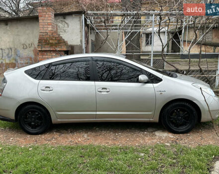 Серый Тойота Приус, объемом двигателя 1.5 л и пробегом 320 тыс. км за 6500 $, фото 12 на Automoto.ua