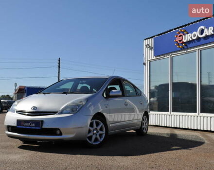 Серый Тойота Приус, объемом двигателя 1.5 л и пробегом 295 тыс. км за 7300 $, фото 1 на Automoto.ua