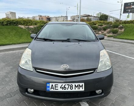 Серый Тойота Приус, объемом двигателя 1.5 л и пробегом 172 тыс. км за 5850 $, фото 1 на Automoto.ua