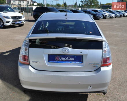 Серый Тойота Приус, объемом двигателя 1.5 л и пробегом 295 тыс. км за 7300 $, фото 7 на Automoto.ua