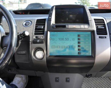 Серый Тойота Приус, объемом двигателя 1.5 л и пробегом 295 тыс. км за 7300 $, фото 37 на Automoto.ua