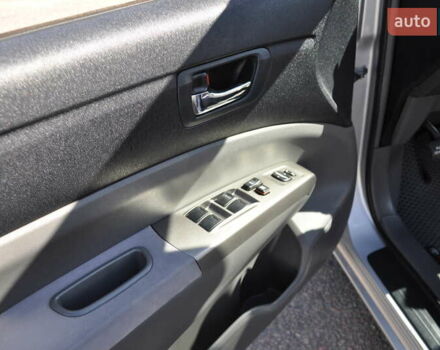 Серый Тойота Приус, объемом двигателя 1.5 л и пробегом 295 тыс. км за 7300 $, фото 33 на Automoto.ua