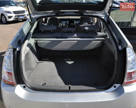 Серый Тойота Приус, объемом двигателя 1.5 л и пробегом 295 тыс. км за 7300 $, фото 25 на Automoto.ua