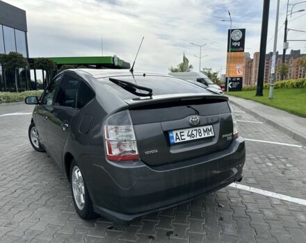 Серый Тойота Приус, объемом двигателя 1.5 л и пробегом 172 тыс. км за 5850 $, фото 3 на Automoto.ua