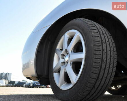 Серый Тойота Приус, объемом двигателя 1.5 л и пробегом 295 тыс. км за 7300 $, фото 14 на Automoto.ua