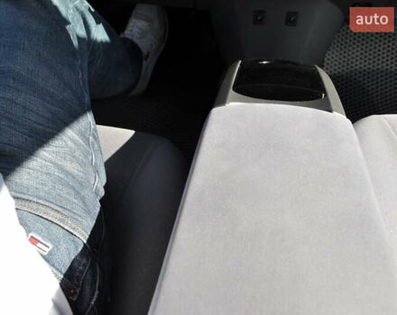 Серый Тойота Приус, объемом двигателя 1.5 л и пробегом 295 тыс. км за 7300 $, фото 36 на Automoto.ua