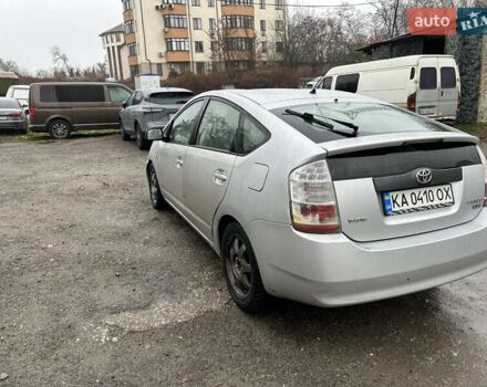 Серый Тойота Приус, объемом двигателя 1.5 л и пробегом 572 тыс. км за 4500 $, фото 2 на Automoto.ua