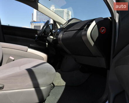 Серый Тойота Приус, объемом двигателя 1.5 л и пробегом 295 тыс. км за 7300 $, фото 18 на Automoto.ua