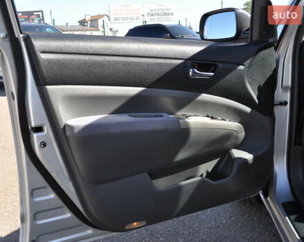 Серый Тойота Приус, объемом двигателя 1.5 л и пробегом 295 тыс. км за 7300 $, фото 32 на Automoto.ua