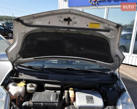 Серый Тойота Приус, объемом двигателя 1.5 л и пробегом 295 тыс. км за 7300 $, фото 50 на Automoto.ua