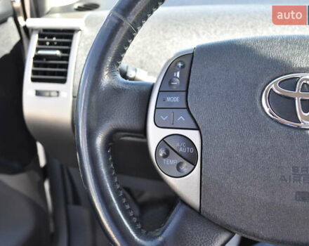 Серый Тойота Приус, объемом двигателя 1.5 л и пробегом 295 тыс. км за 7300 $, фото 46 на Automoto.ua