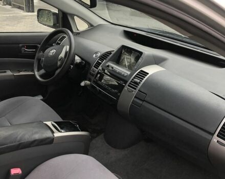 Серый Тойота Приус, объемом двигателя 1.5 л и пробегом 200 тыс. км за 3200 $, фото 5 на Automoto.ua