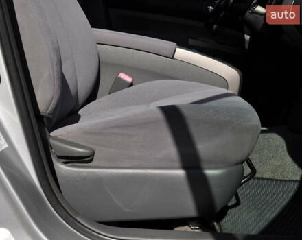 Серый Тойота Приус, объемом двигателя 1.5 л и пробегом 295 тыс. км за 7300 $, фото 17 на Automoto.ua