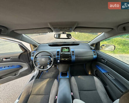 Серый Тойота Приус, объемом двигателя 1.5 л и пробегом 232 тыс. км за 6000 $, фото 17 на Automoto.ua