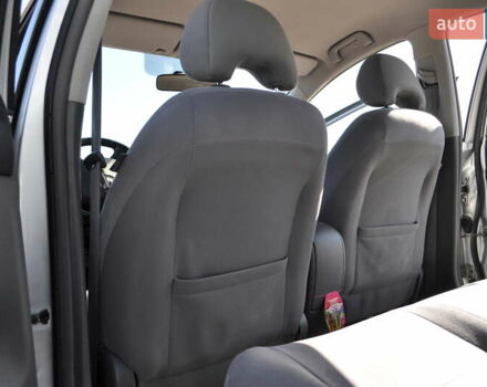 Серый Тойота Приус, объемом двигателя 1.5 л и пробегом 295 тыс. км за 7300 $, фото 30 на Automoto.ua